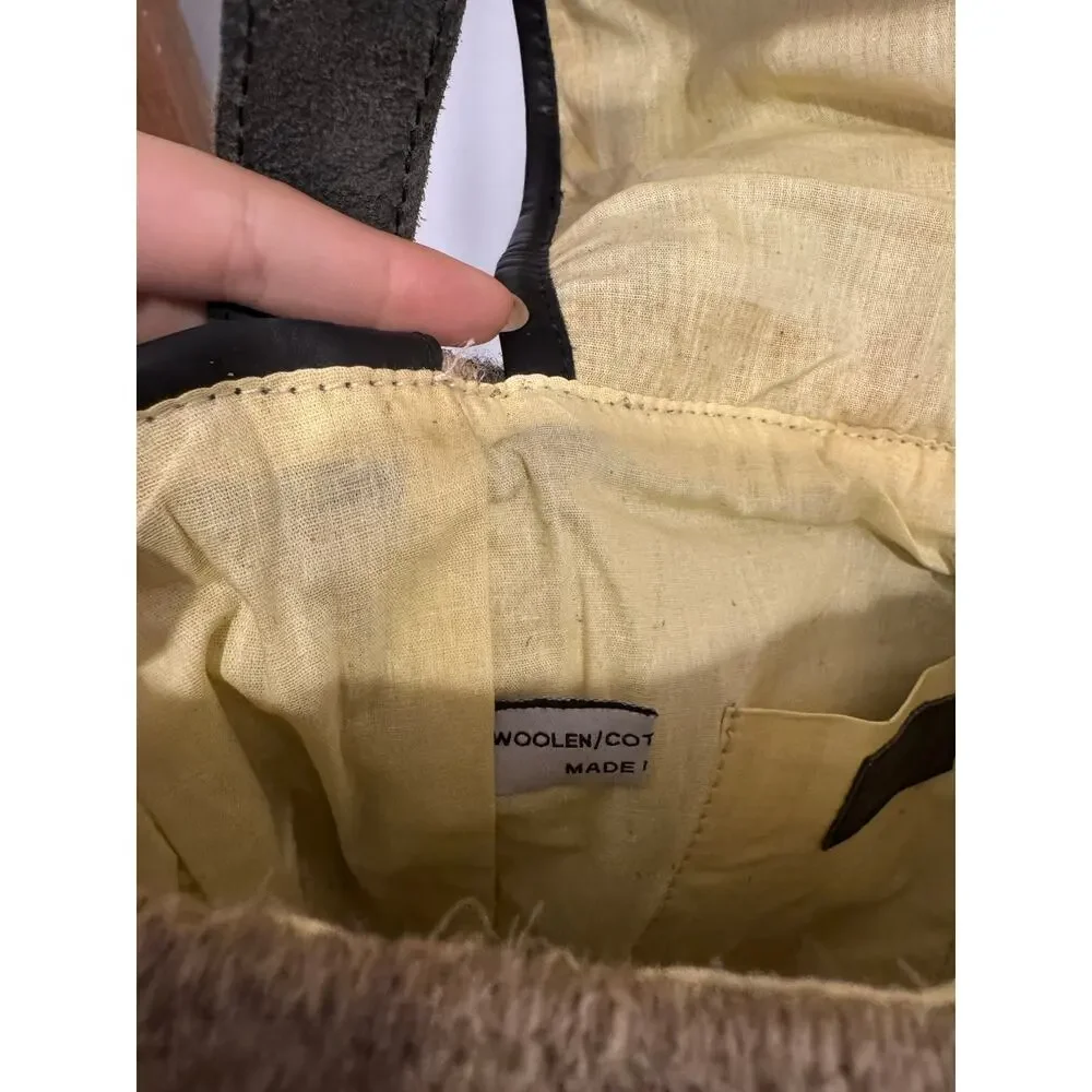 Raj | Wool Saddle Crossbody Bag
